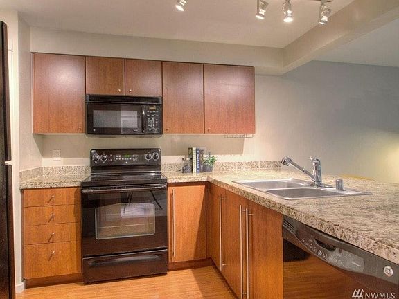 4th image of 11229 NE 128th St APT H204