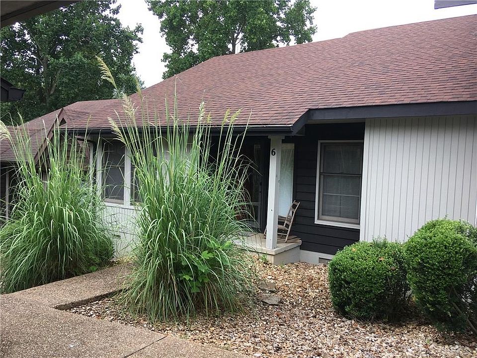 1st image of 6 Melinda Ln