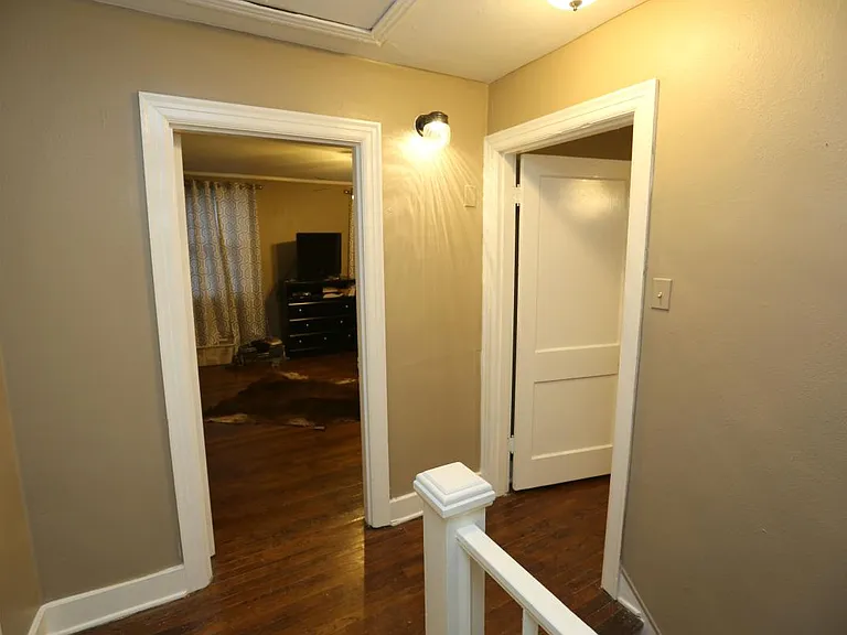 813 Beechwood St #4 — Photo 12