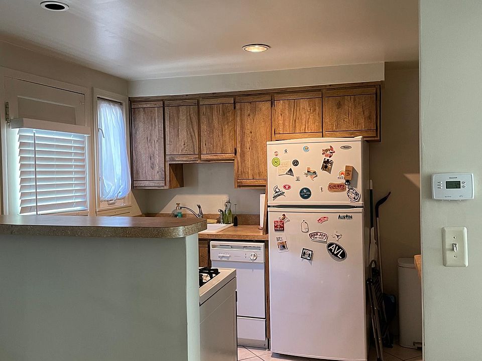 734 Graefield Ct Birmingham, MI, 48009 Apartments for Rent Zillow