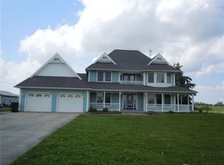 17471 Santa Fe Line Rd, Wapakoneta, OH 45895