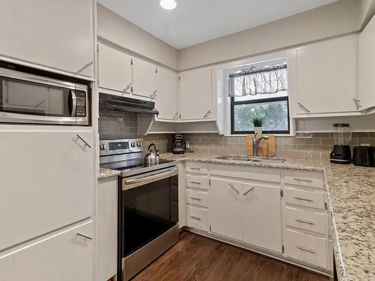 Ray White Rd — Photo 10
