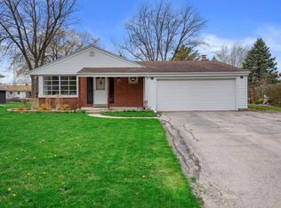 4930 Tanglewood Ave, Racine, WI 53402
