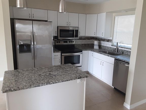 3rd image of 224 Rotonda Blvd W APT A