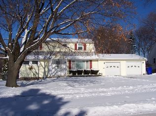 638 Rumson Rd, Rochester, NY 14616