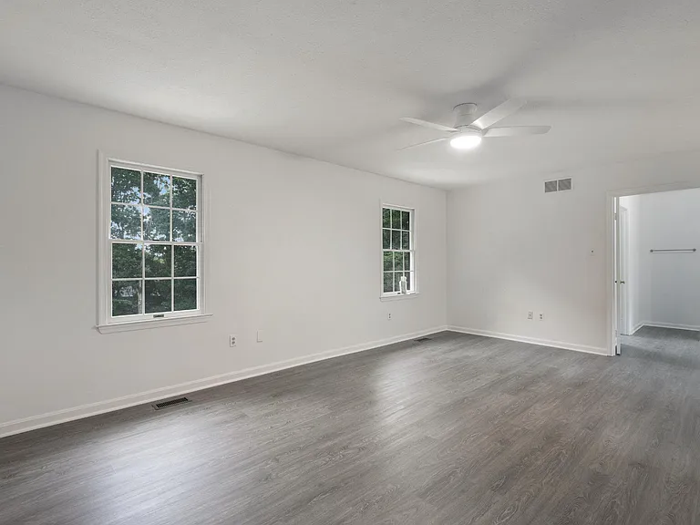 91 Premier Ct — Photo 22