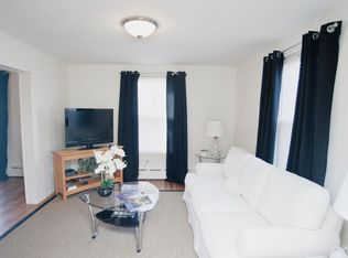 3 Silvania Rd APT 1, Portsmouth, RI 02871