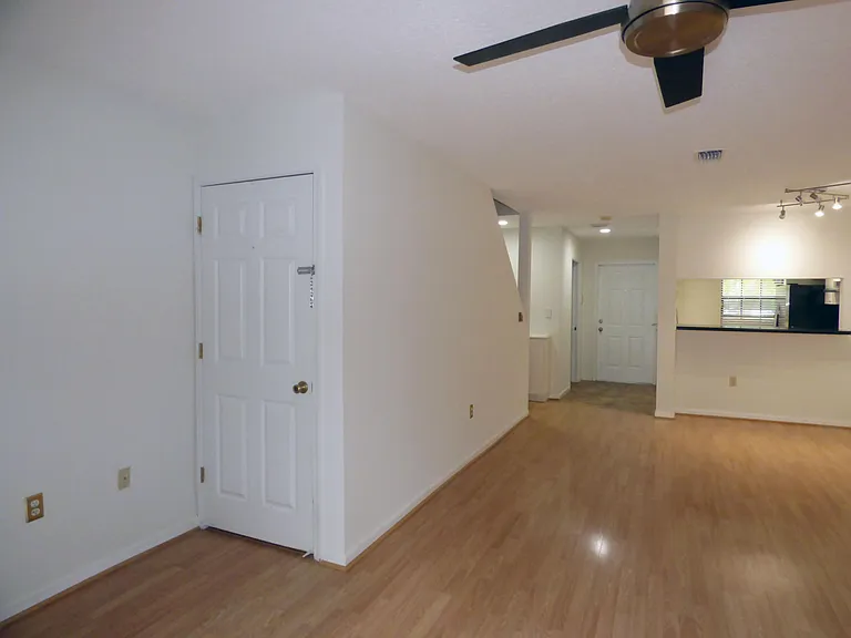 227 City View Dr — Photo 11