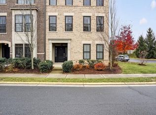 42239 Riggins Ridge Ter, Ashburn, VA 20148