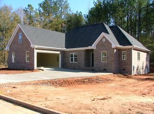 110 Hidden Cove Dr, Bogart, GA 30622