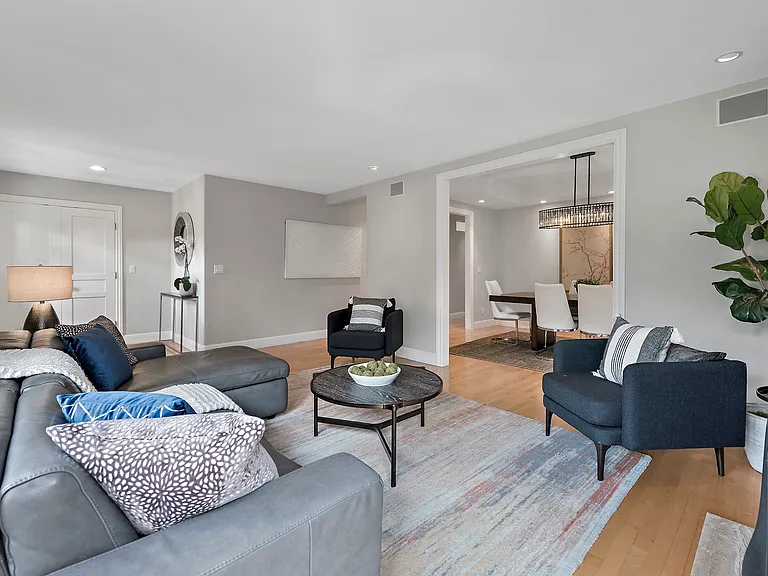 274 Leland Ave — Photo 2