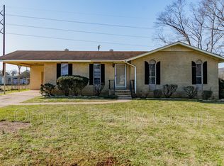 2430 Zinnia Dr, Bessemer, AL 35023