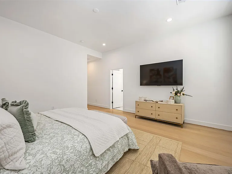 3028 Lamar St — Photo 38
