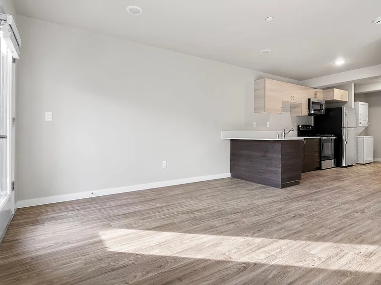 Waterford Terrace Apartments — Photo 39