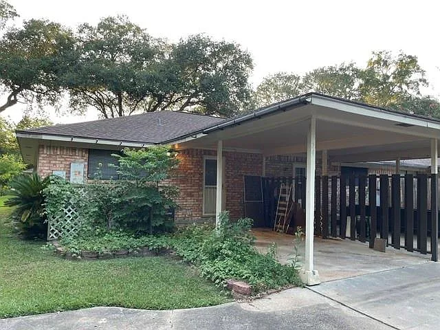 2100 Austin St #24 — Photo 7