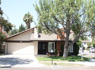 21201 Community St, Canoga Park, CA 91304
