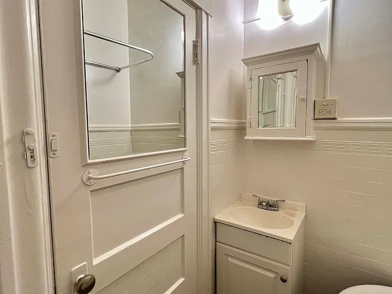 513 Bush St #36 — Photo 5