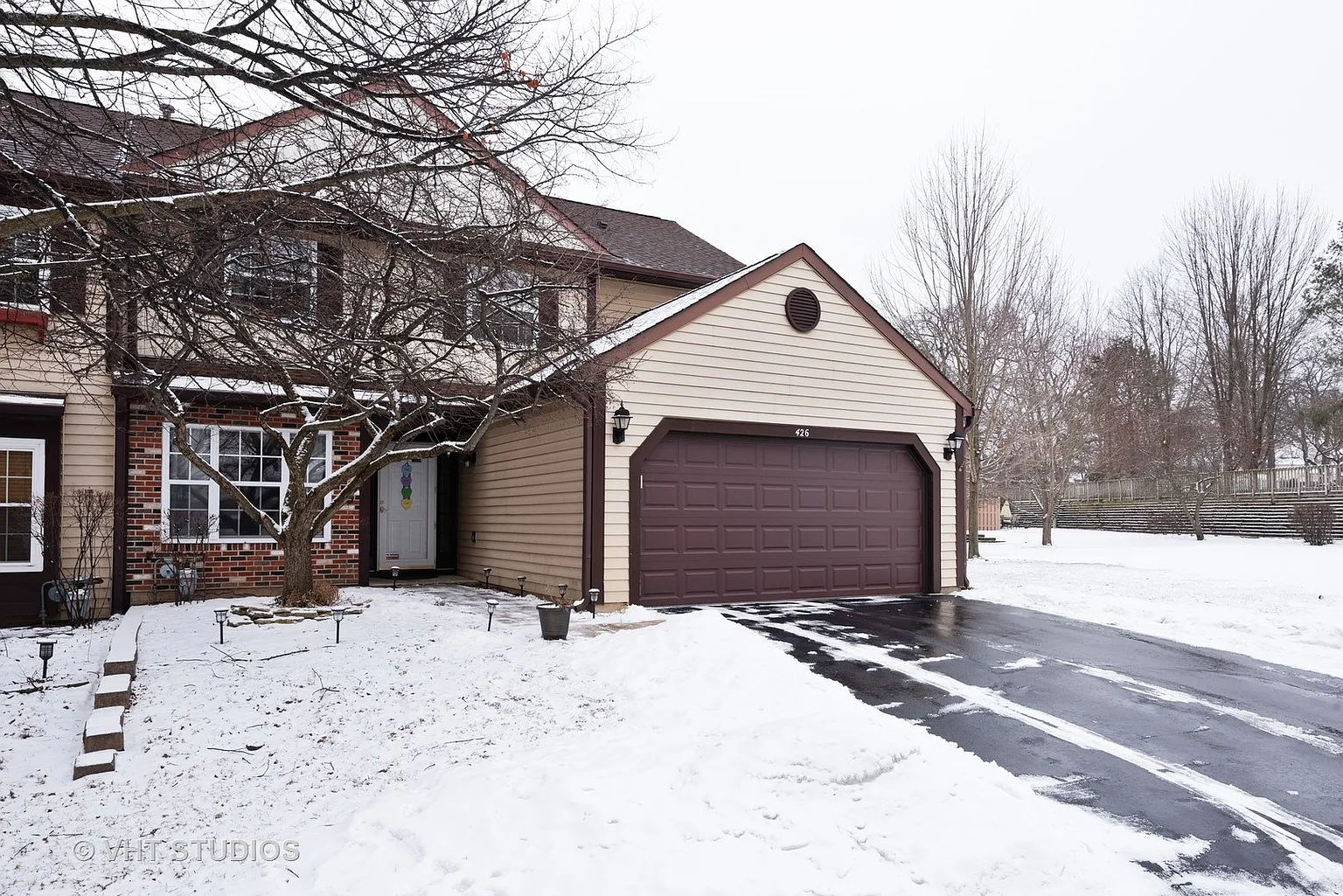 426 Ascot Ln photo 1
