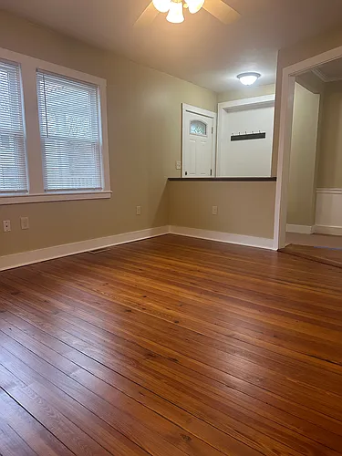31 Forest Ave Photo 1