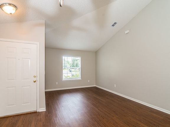 3rd image of 2929 Piedmont Manor Dr