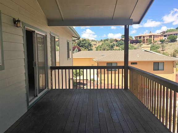 1011_Sunrise_Blvd_Back_Deck_v2_05292019