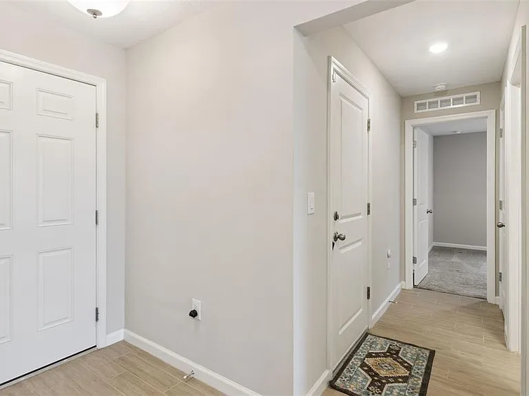 5580 Maddie Dr — Photo 4