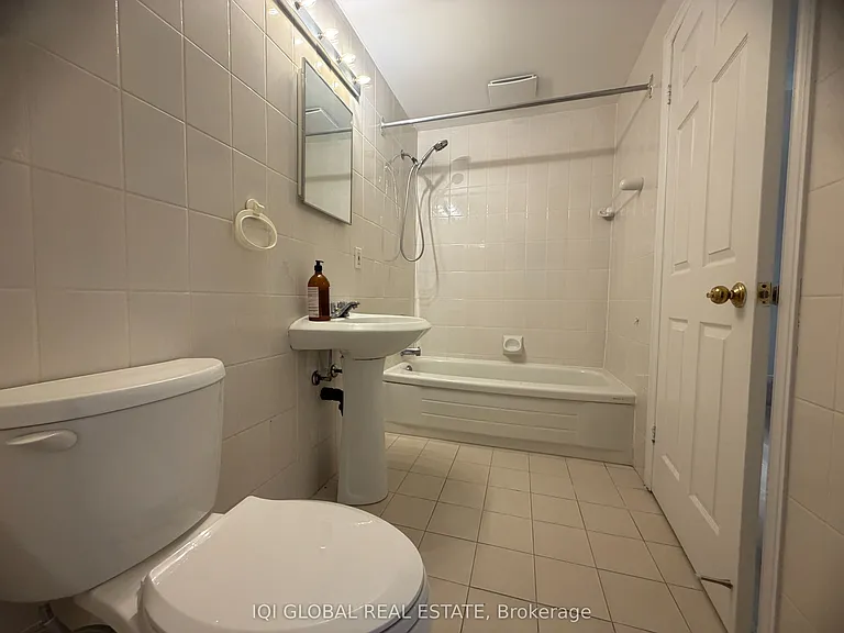 6 Equestrian Ct #BASEMENT — Photo 14