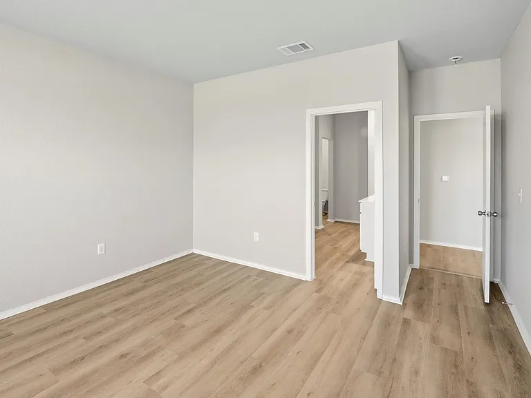 5912 Berriweather Dr — Photo 8