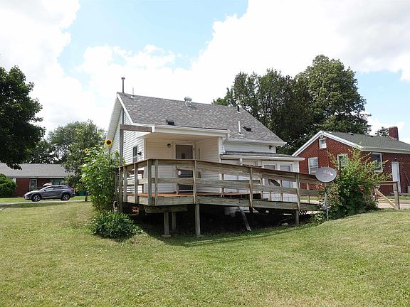 5th image of 147 S Pleasant Ave