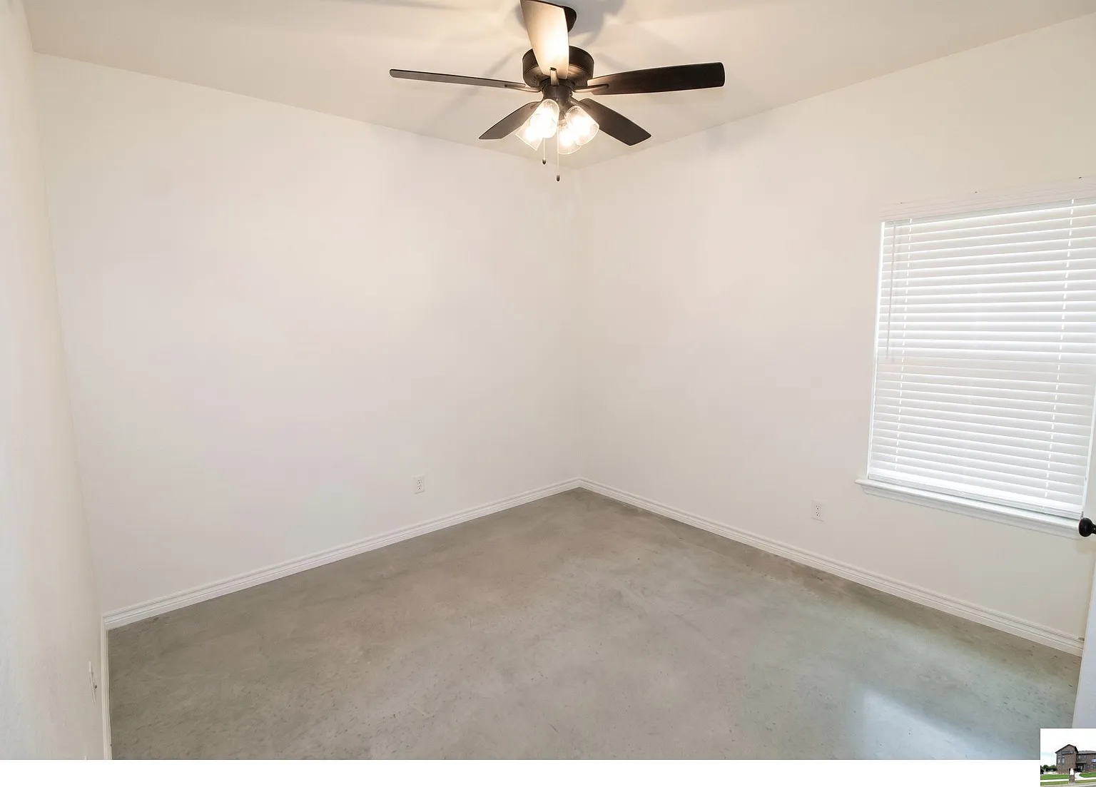 3 bed, 2.0 bath, 1258 sqft, $1,450 — Photo 4
