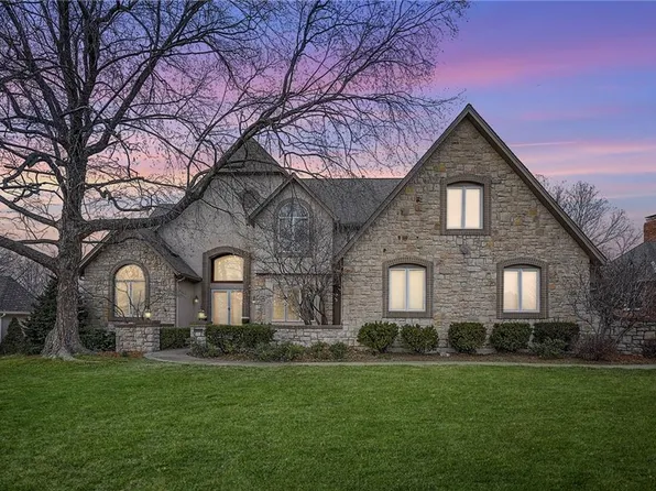 6810 W 132nd Ter, Overland Park, KS 66209