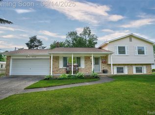 5388 N Georgetown Rd, Grand Blanc, MI 48439