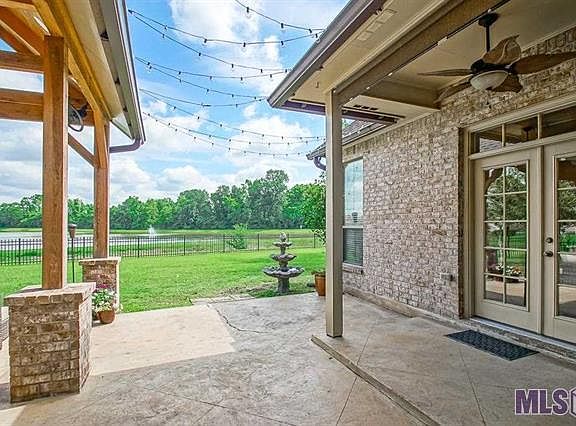 4th image of 18328 Lake Harbor Ln