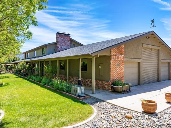 30020 Greenwater Dr, Tehachapi, CA 93561