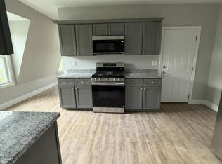 1023 Rock St #1025, Fall River, MA 02720
