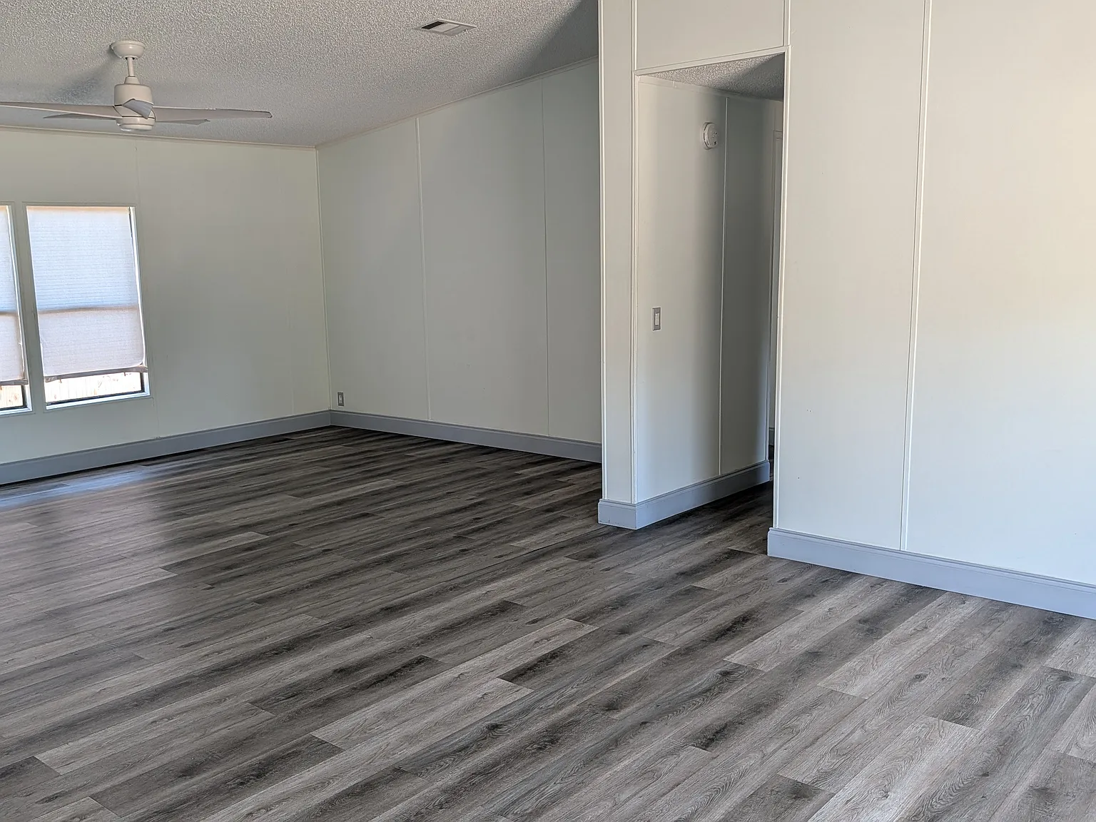 3 bed, 1296 sqft, $1,800 — Photo 1