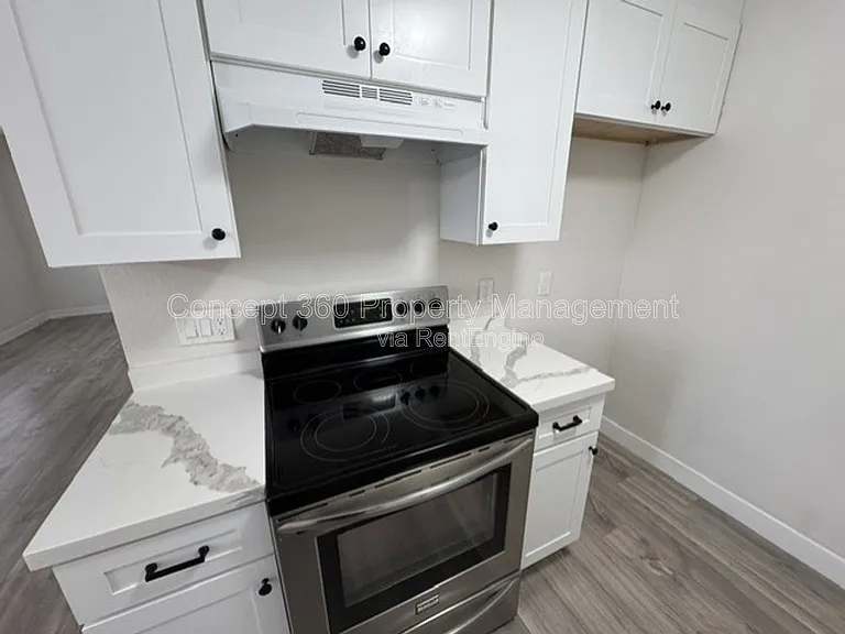 9840 Cedar St #9 — Photo 6