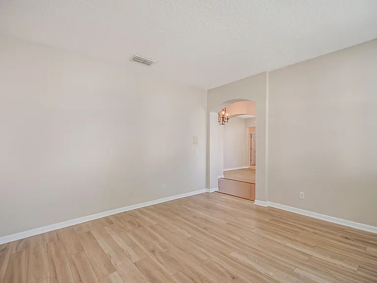 1904 Candlenut Cir — Photo 20