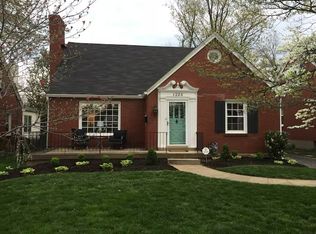 1223 Valley Dr, Audubon Park, KY 40213