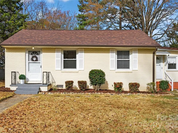 21115 Cornelius St, Cornelius, NC 28031