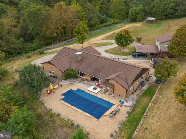 120 Galen Hedrick Rd, Franklin, WV 26807