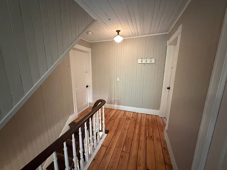 124 Huguenot St #201 — Photo 6