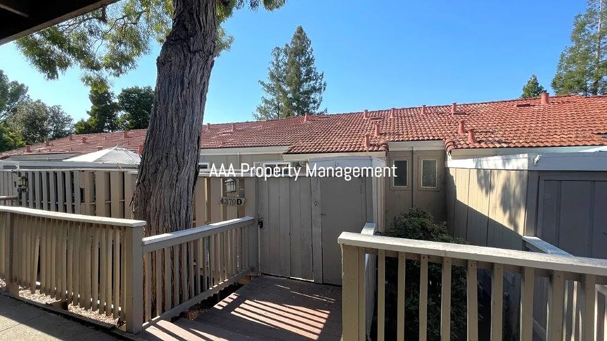 Building Photo - 4370 Eagle Peak Rd #D