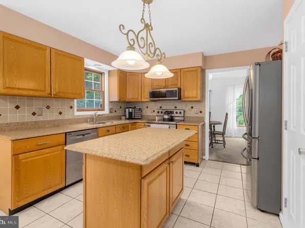 63 Church Rd, Arnold, MD 21012