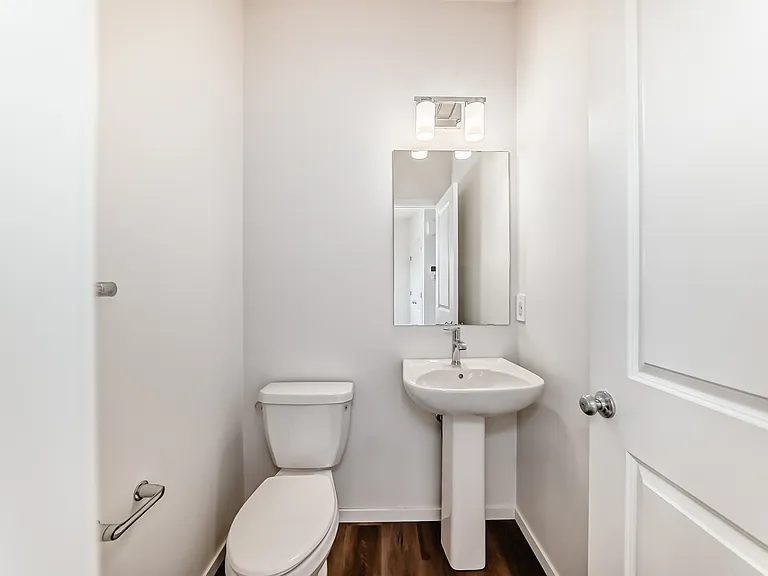 144 Chappelle Dr SW — Photo 18