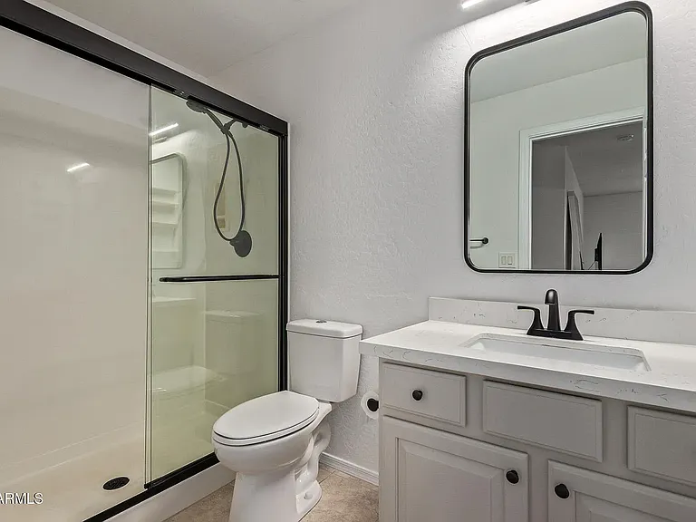 15864 W Anasazi St — Photo 22