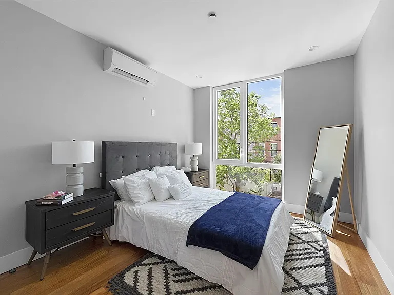 682 Hancock St #3F — Photo 5