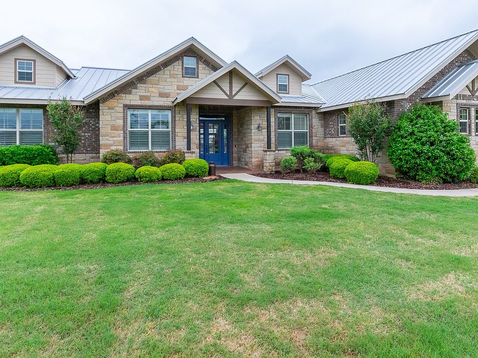 1st image of 449 Apple Blossom Dr