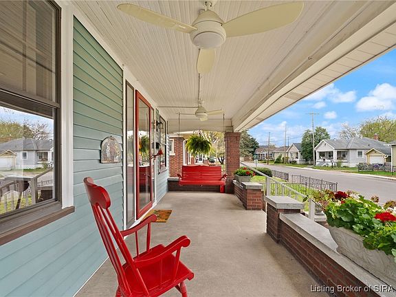 3rd image of 604 Graham Street