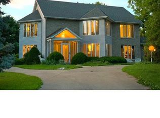 2901 Cheswick Rd, Quincy, IL 62301